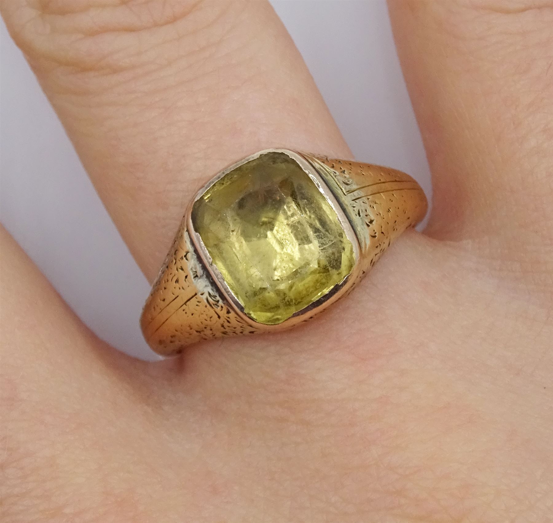 19th century gold single stone citrine ring - Image 2 of 4
