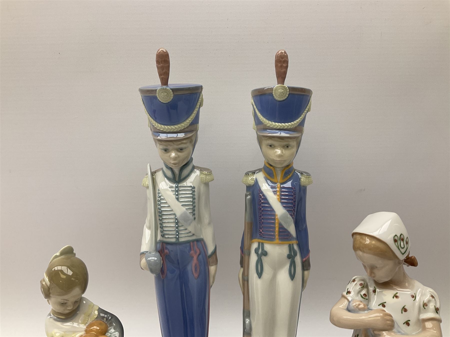 Lladro figures - Image 2 of 9