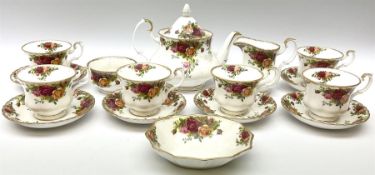 Royal Albert Old Country Roses pattern tea wares