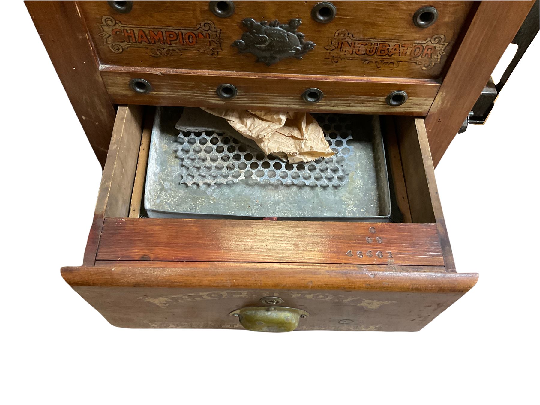 'Hearson's Patent Champion Incubator' mahogany paraffin egg incubator - Image 4 of 5