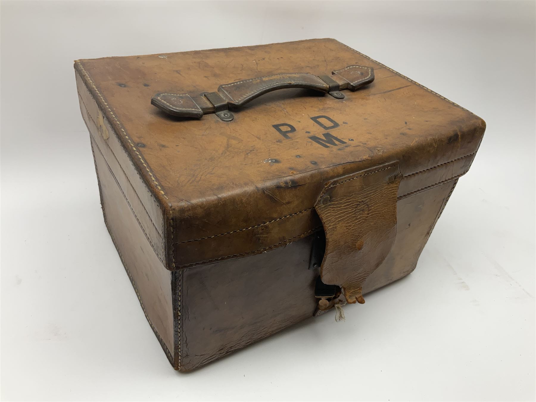 Gentlemen's black brushed silk top hat by Henry Heath of London housed in a leather case with dark r - Image 2 of 9