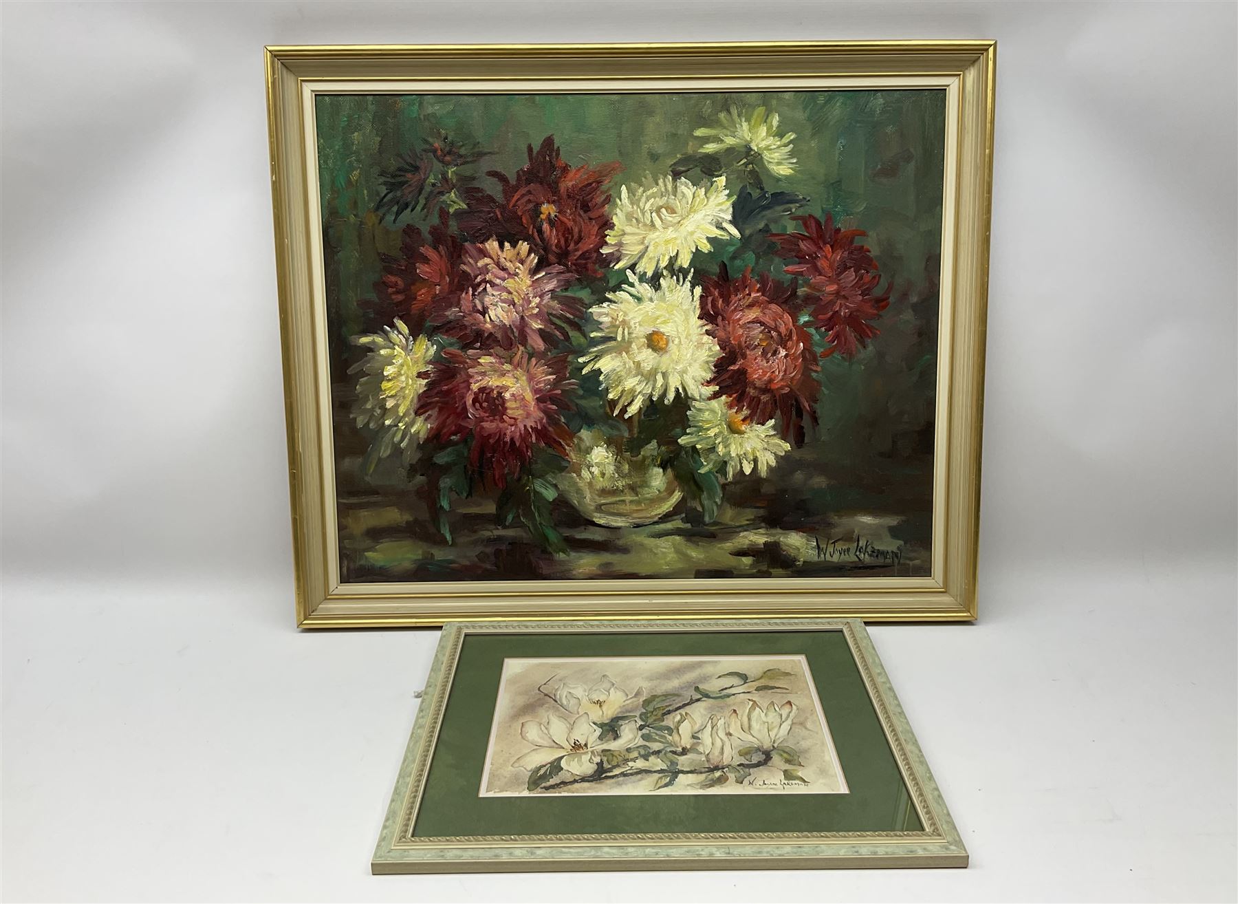 W Joyce Lakeman (British 20th century): Still Life Flowers in a Vase - Image 2 of 6