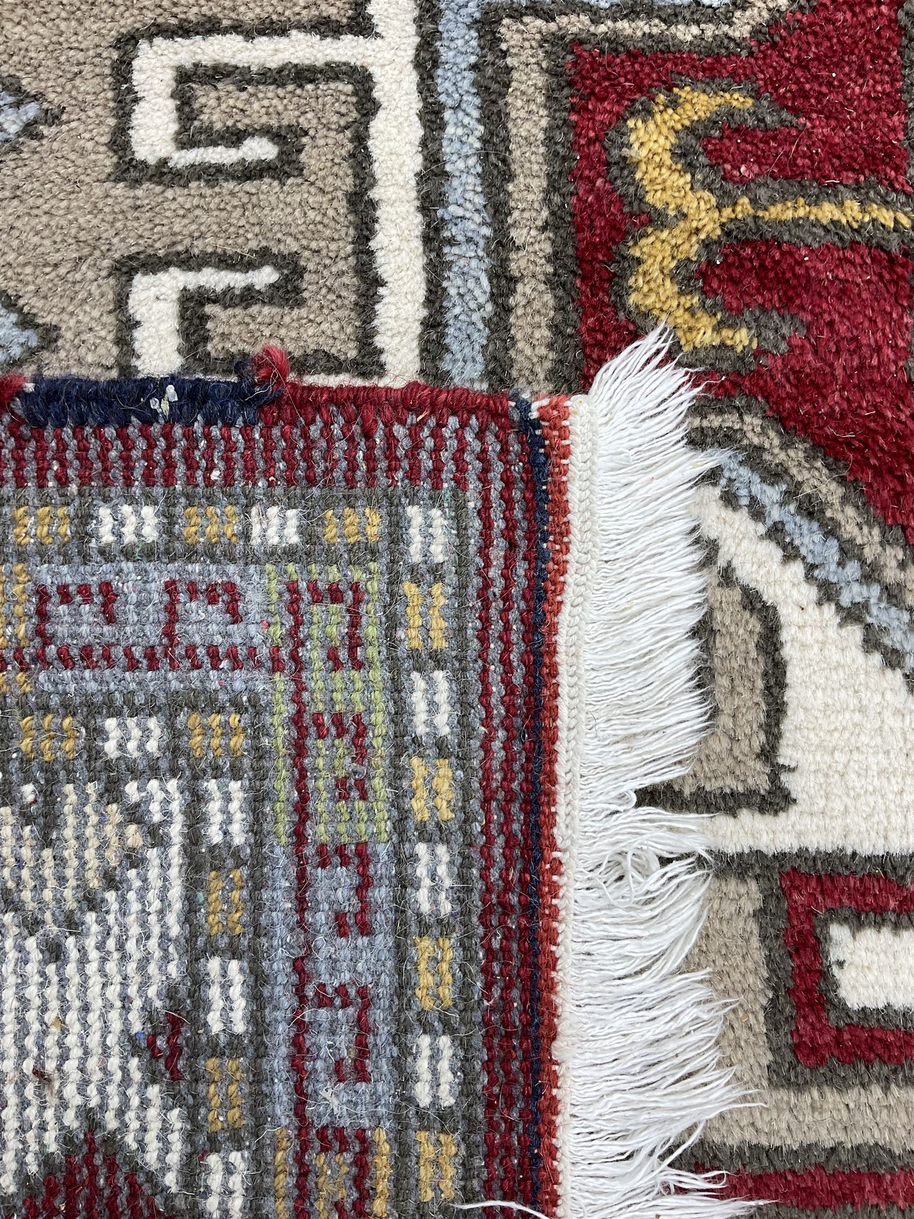 Indo Caucasian rug - Image 3 of 5