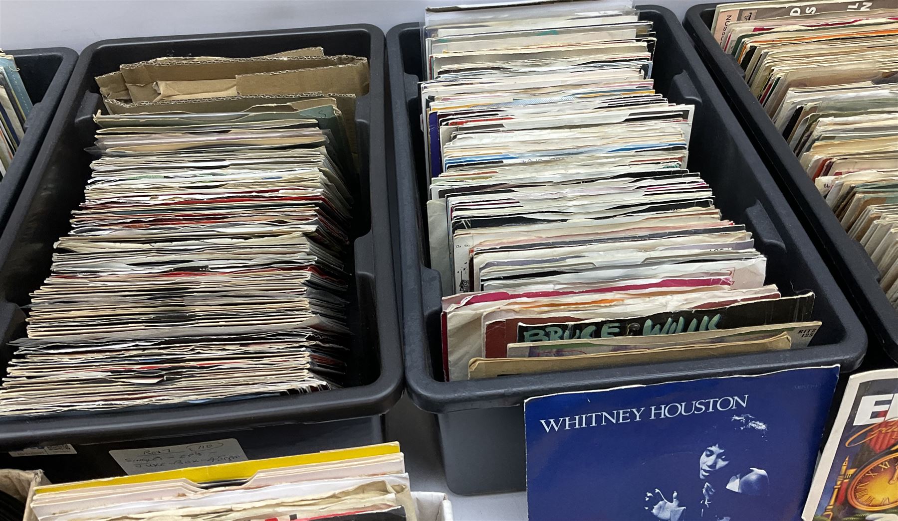 Seven boxes containing approximately eight hundred 45rpm singles - Image 8 of 24