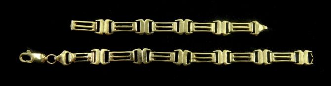 9ct gold link bracelet stamped 375