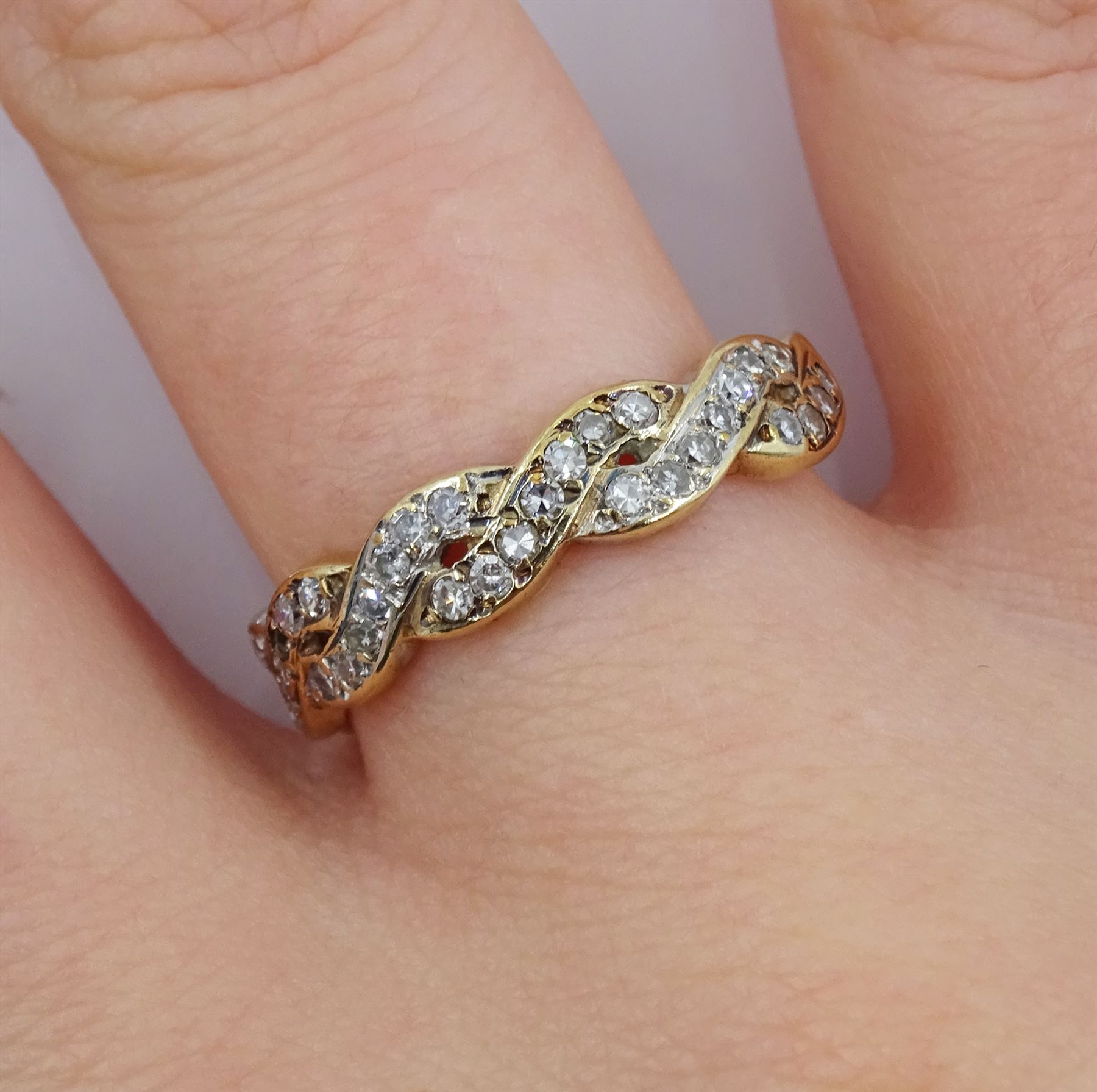 9ct gold diamond crossover half eternity ring - Image 2 of 4