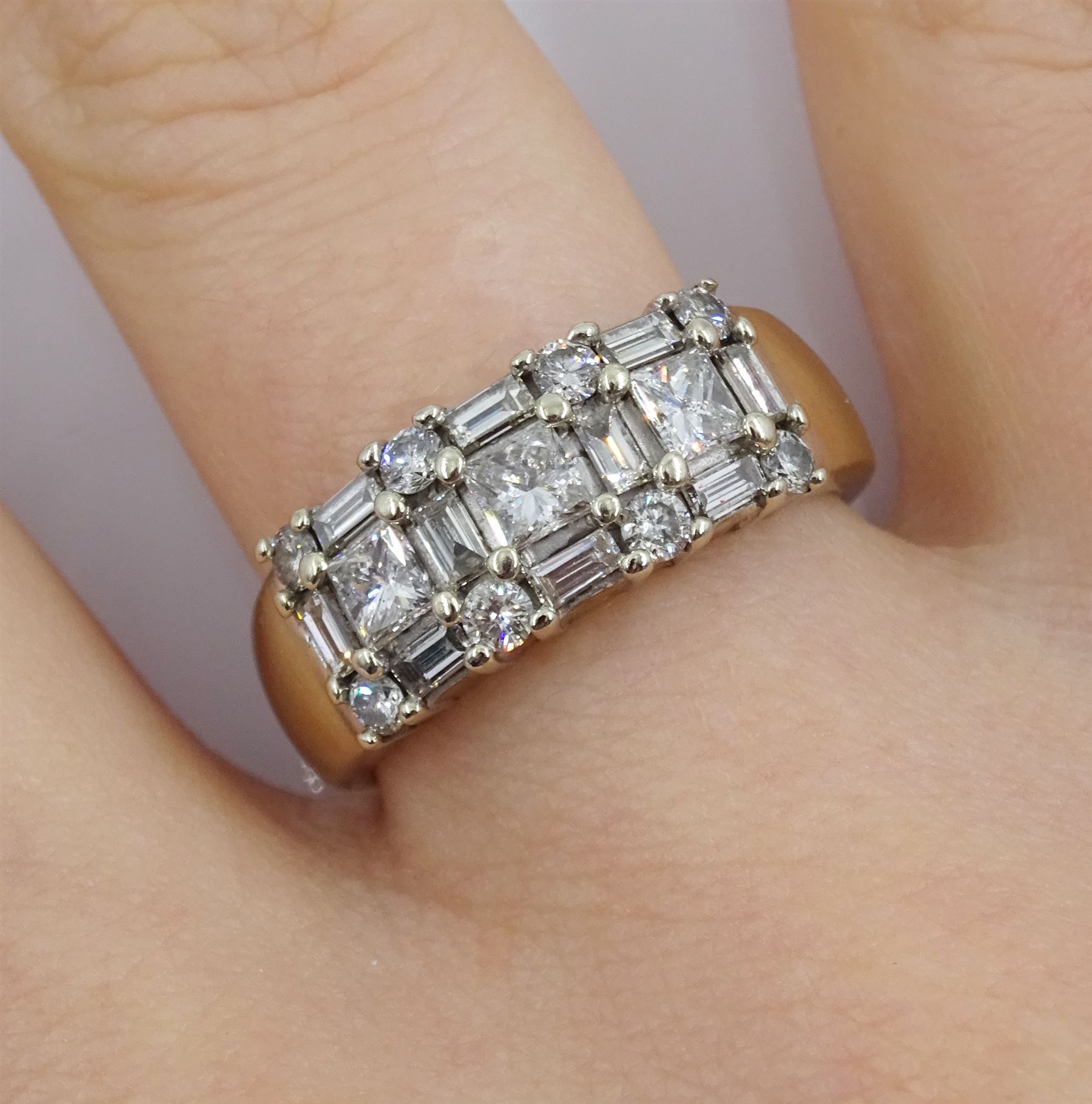 Scottish 18ct white gold princess - Image 2 of 4