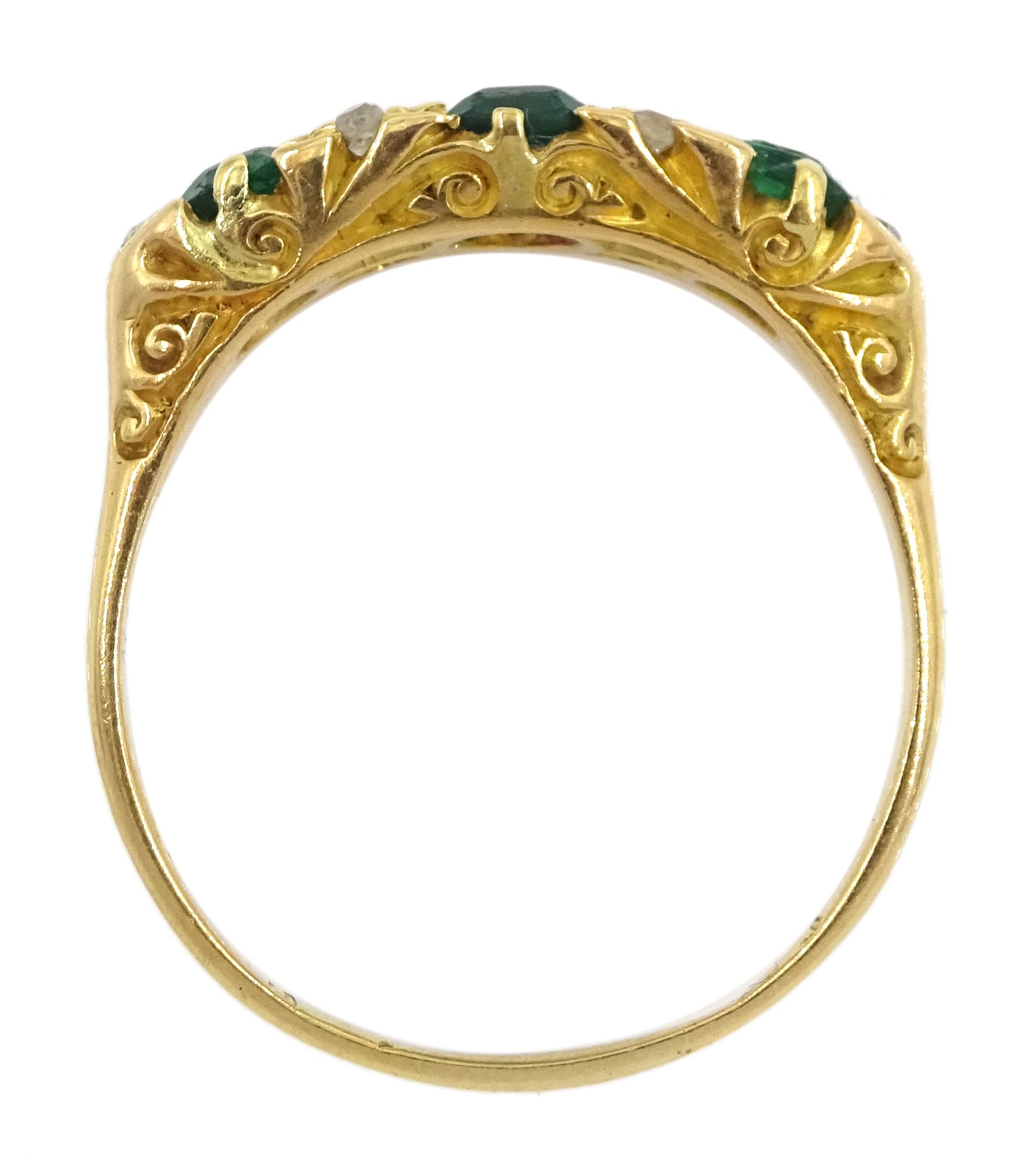 Early 20th century 18ct gold three stone emerald ring - Image 4 of 4