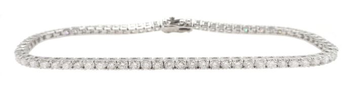 White gold round brilliant cut diamond bracelet