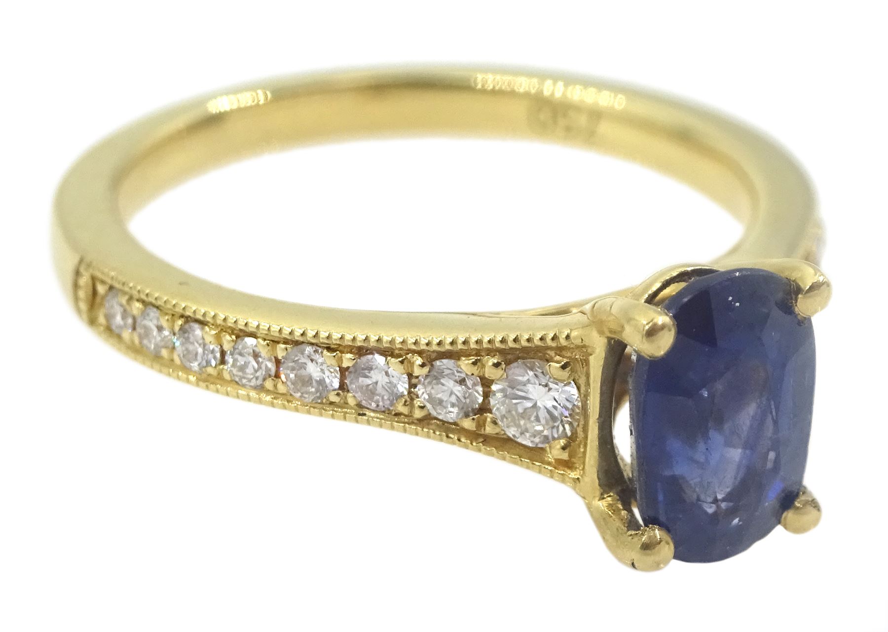 18ct gold oval sapphire ring - Image 3 of 4