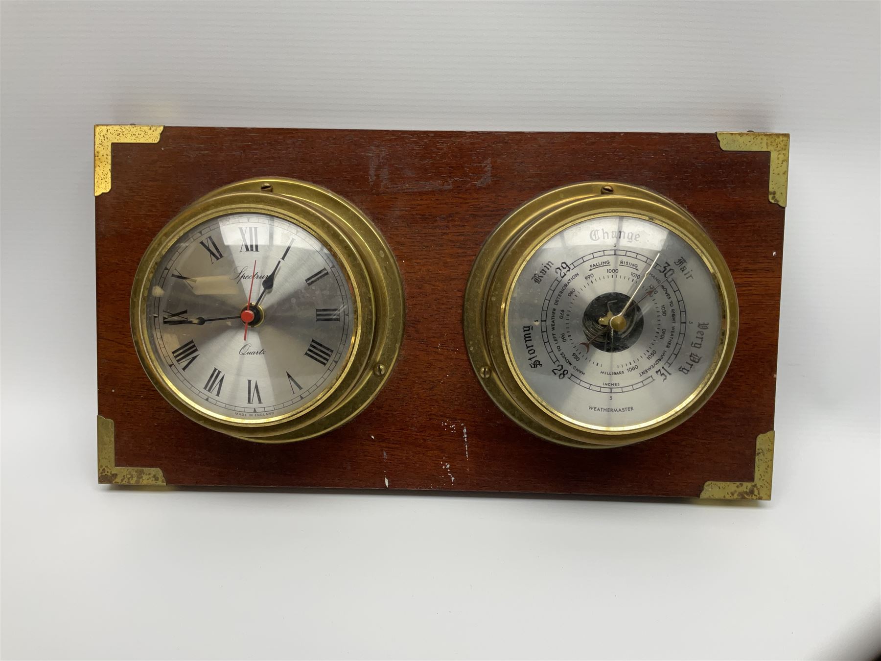 Wall hanging Spectrum quartz clock and Weathermaster barometer - Image 4 of 8