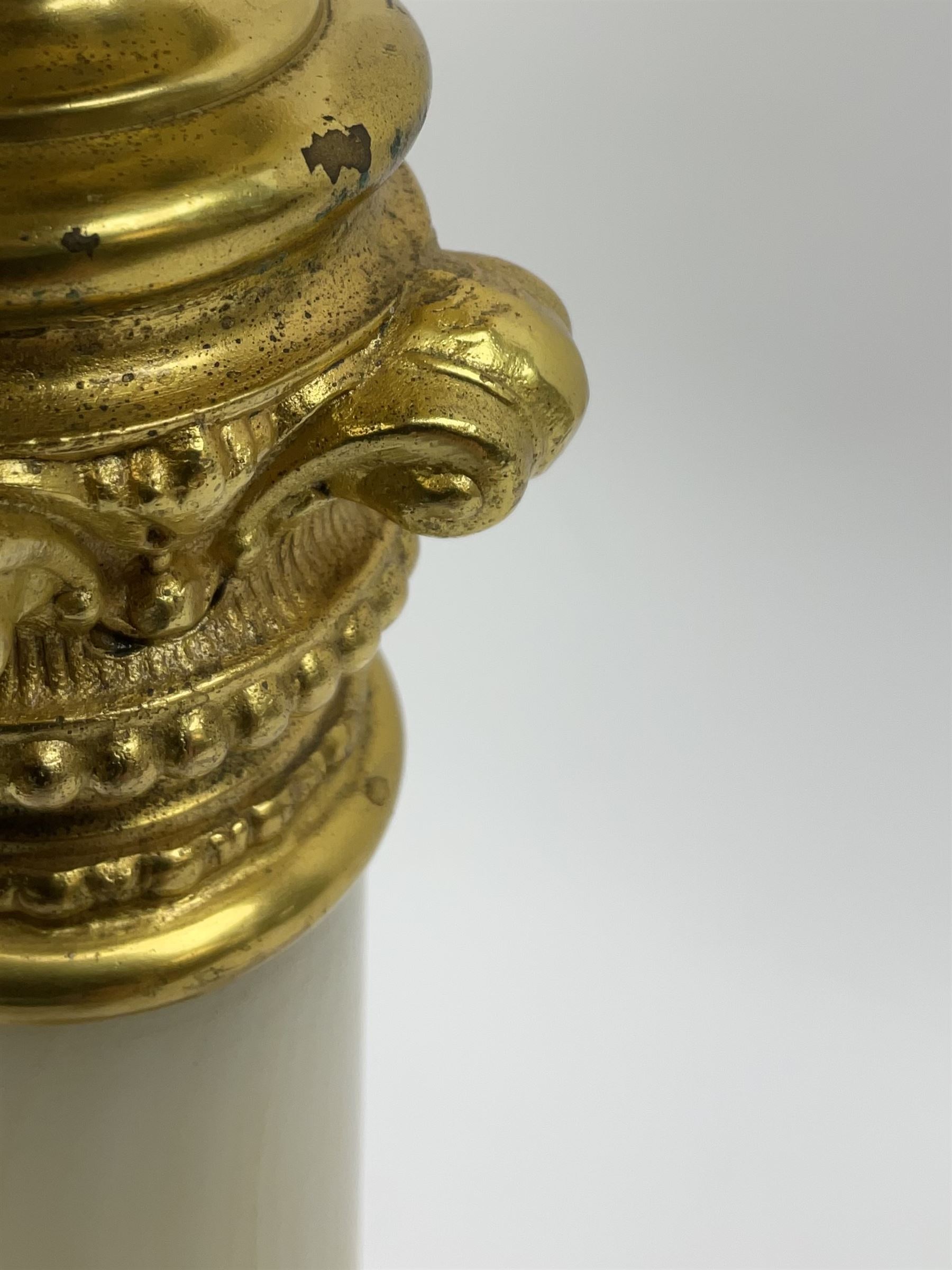 Gilt brass oil lamp - Image 5 of 9
