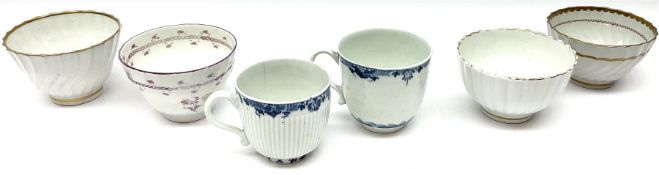 Group of 18th century porcelain tea wares