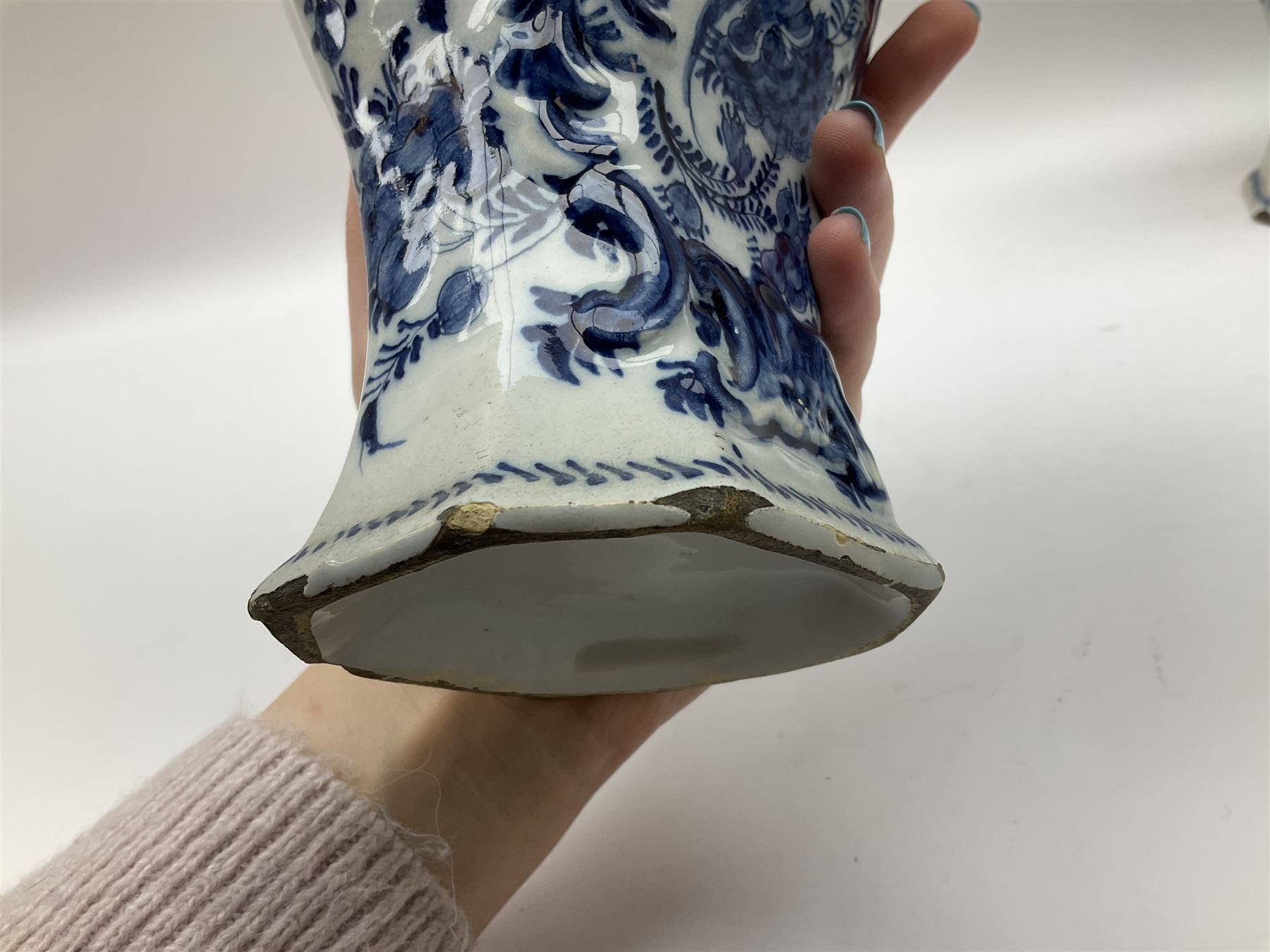 Pair of 19th century Delft blue and white vases - Image 6 of 16