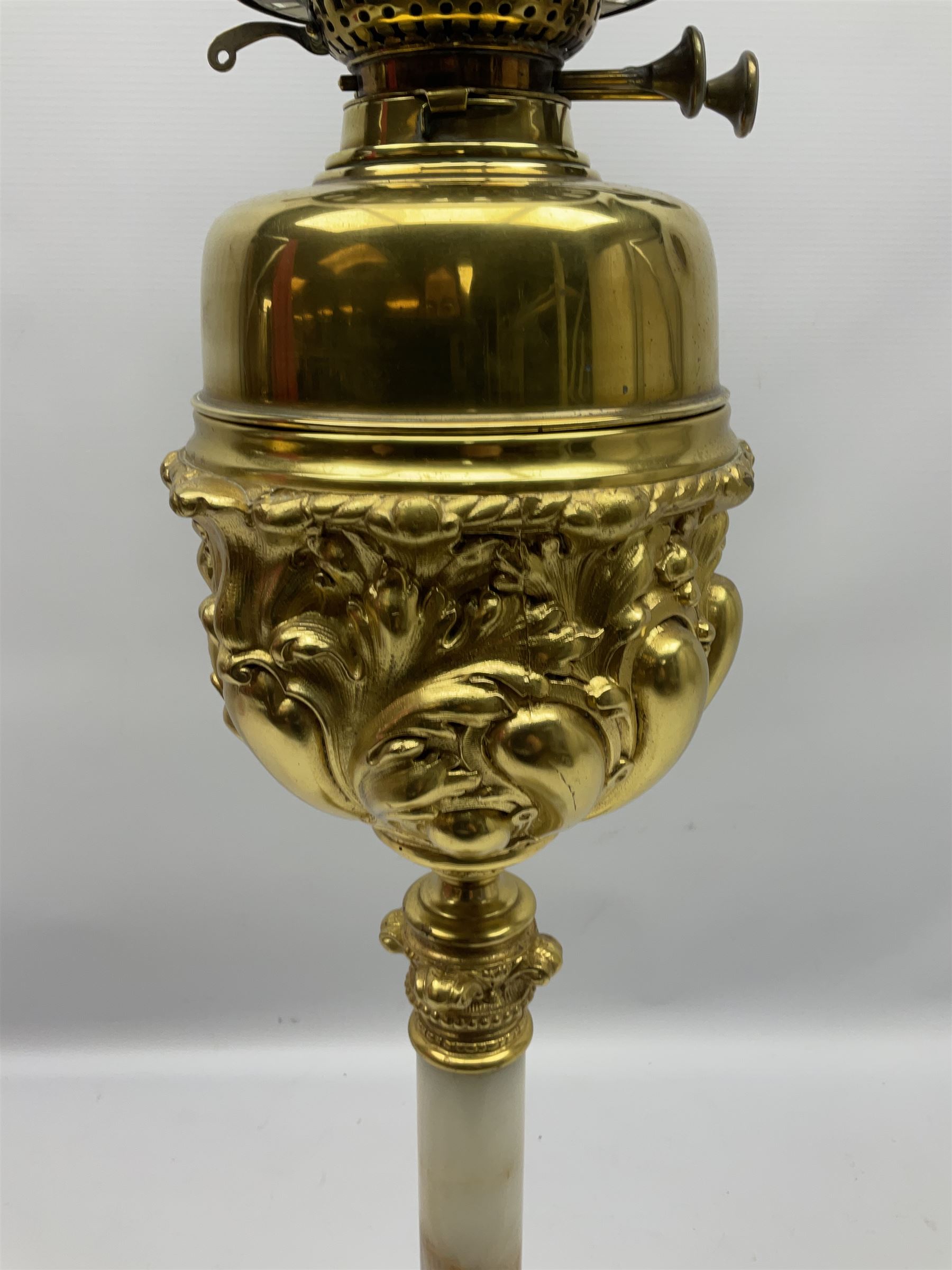 Gilt brass oil lamp - Image 6 of 9