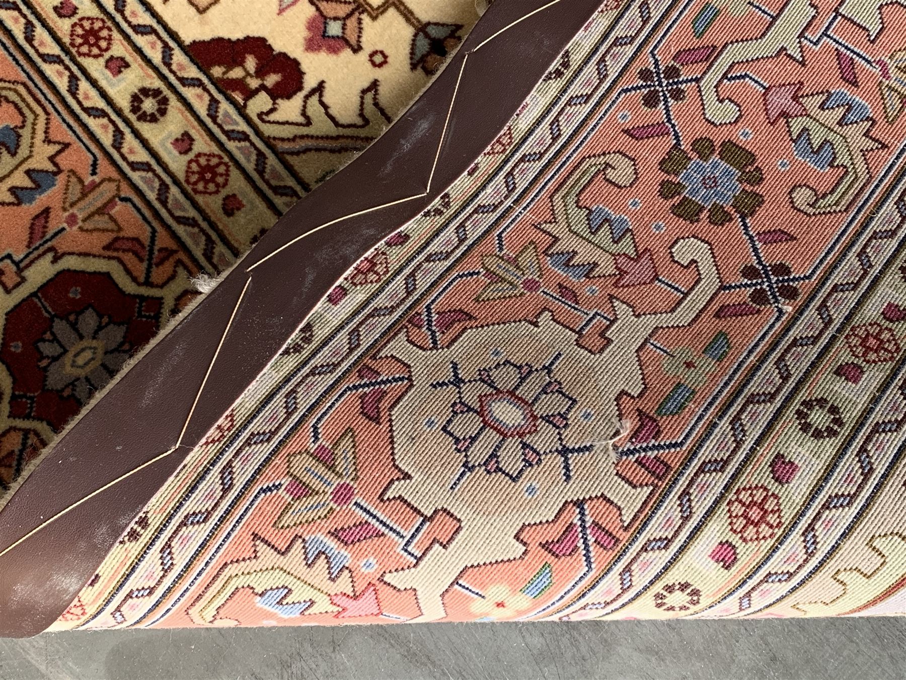 Fine Persian Tabriz rug - Image 6 of 6