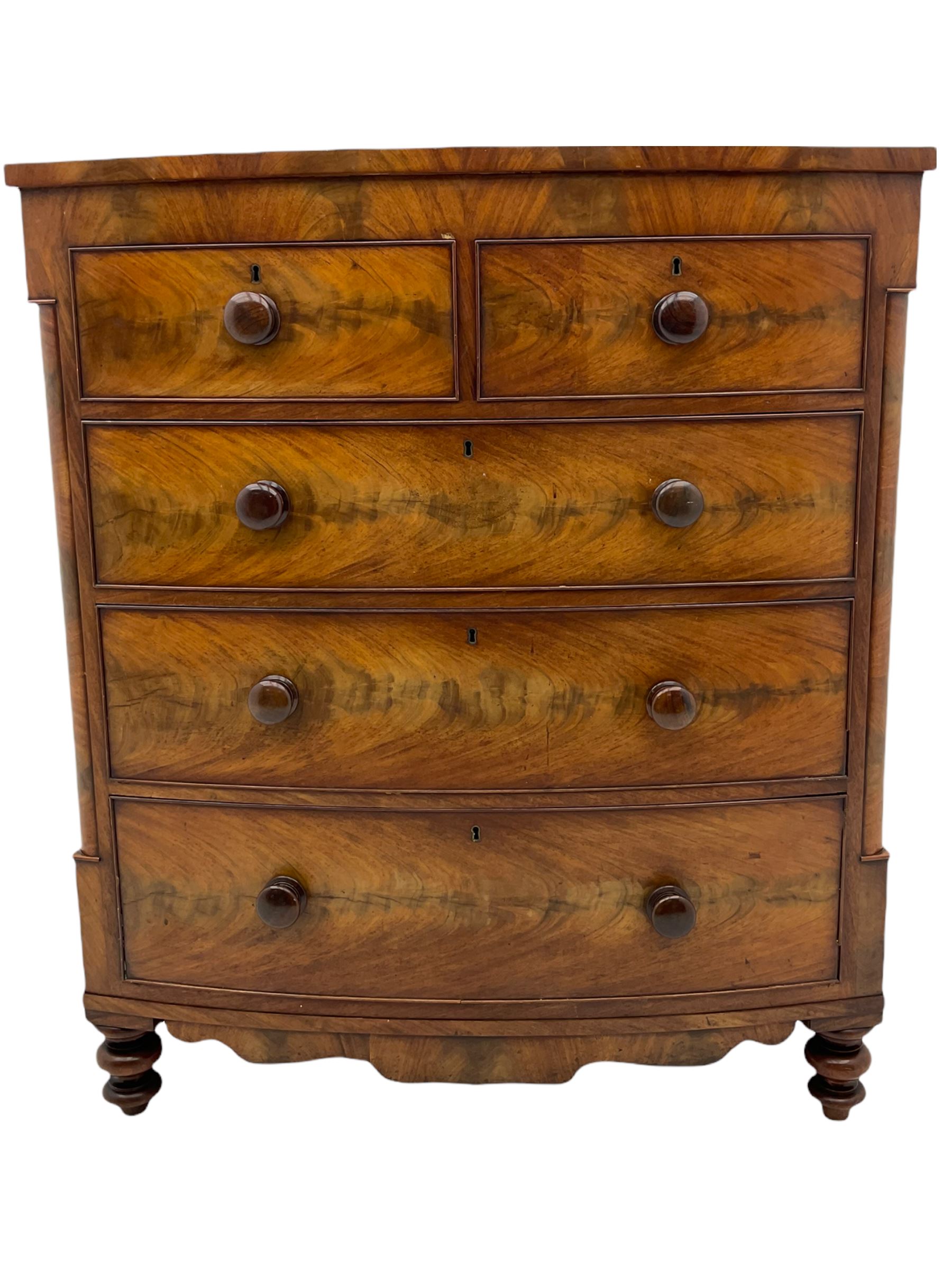 Victorian mahogany bow front chest - Image 6 of 6
