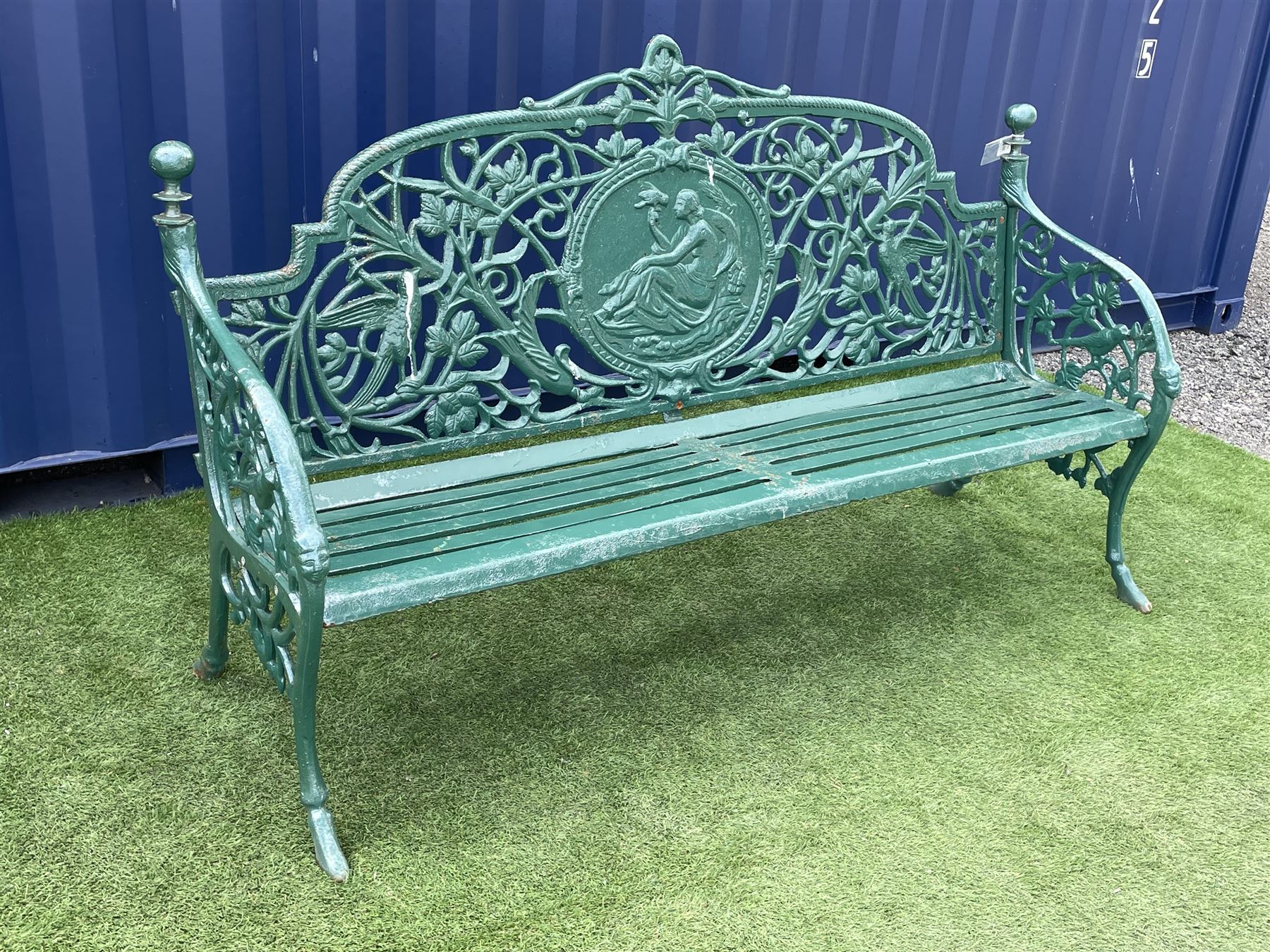 Large green painted cast iron garden bench - Image 4 of 5