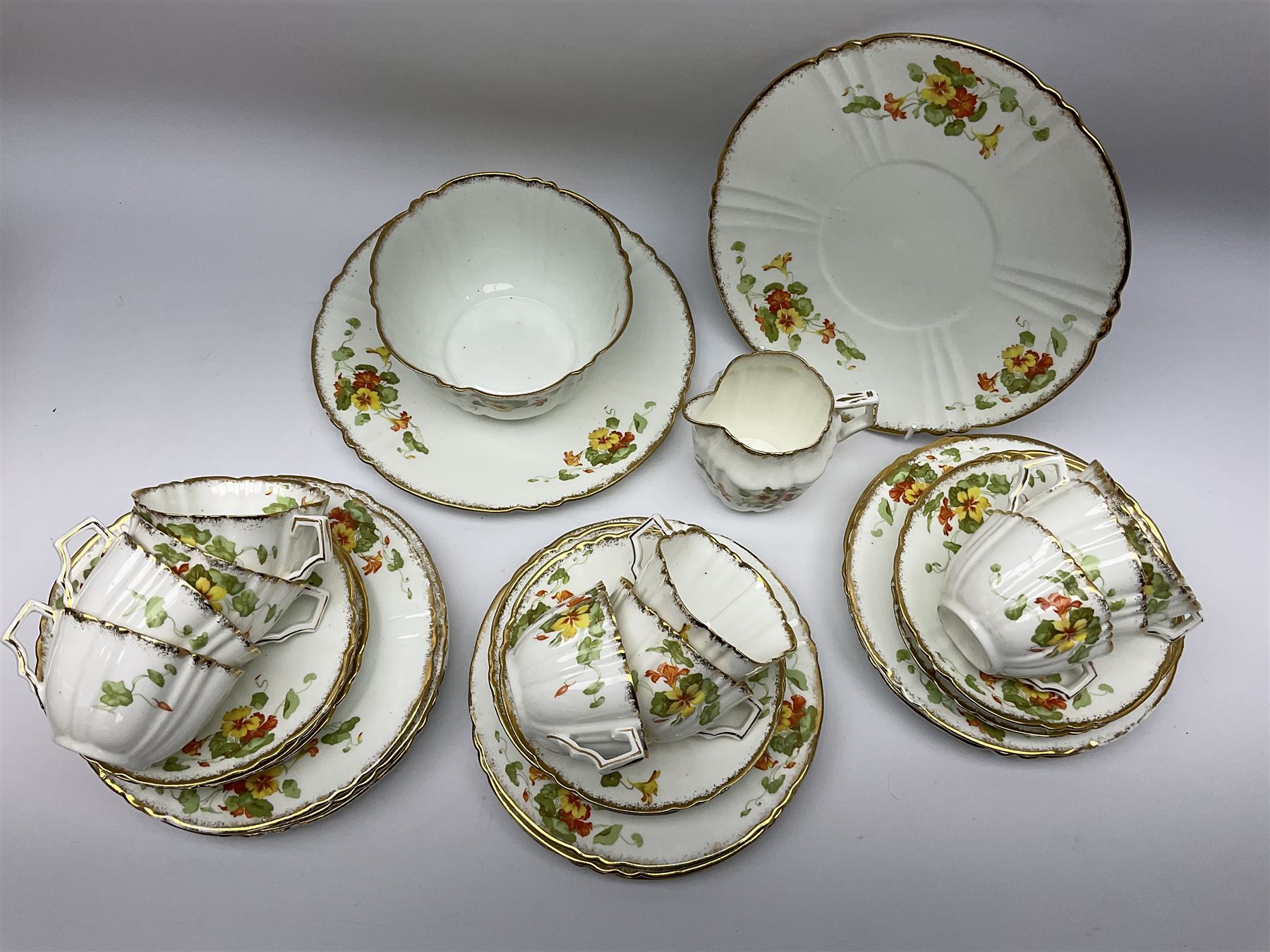 Tea set with printed decoration of nasturtium flowers - Image 2 of 2