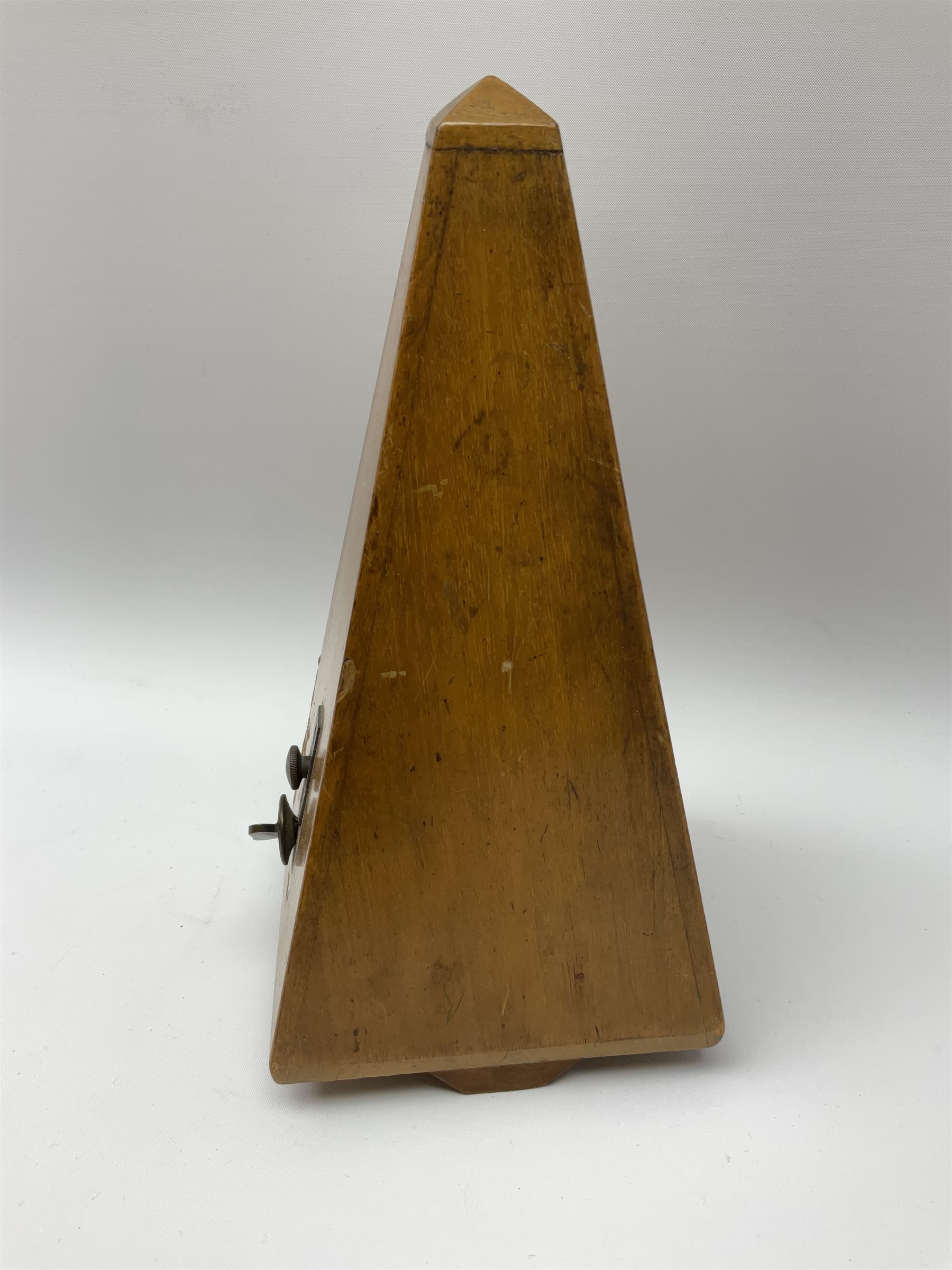 French metronome with makers plaque 'Metronome Maelzel' - Image 3 of 3