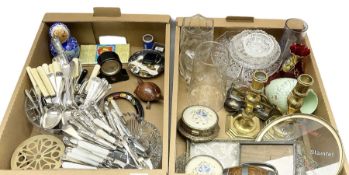 Assorted collectables