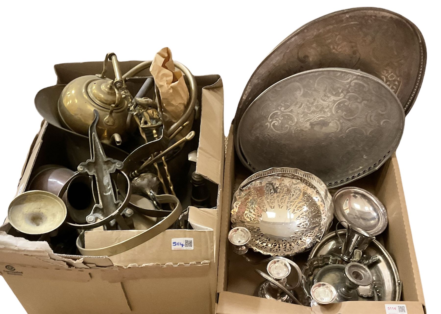 Assorted metalware