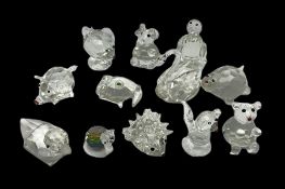 Twelve glass animals including a swan