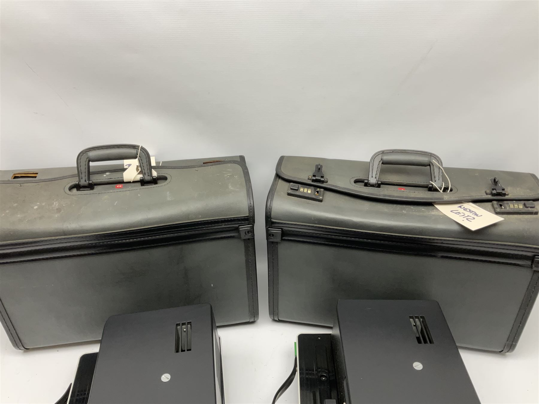 Two cased Leitz Pradovit CA 2500 Slide Projectors - Image 3 of 3