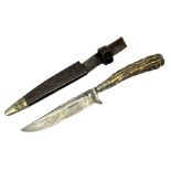 Hunting knife with horn handle