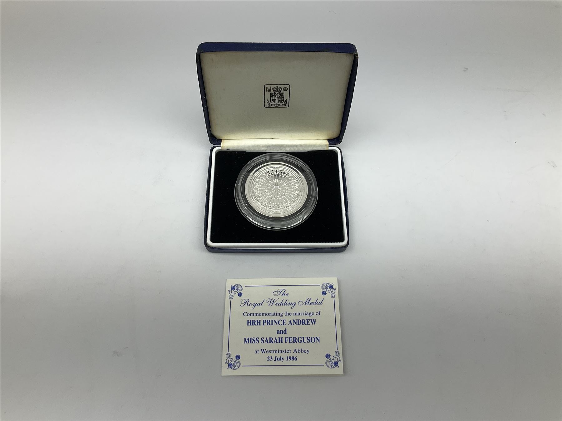 Silver coins and medallions comprising Falkland Islands 1982 proof fifty pence - Image 2 of 13
