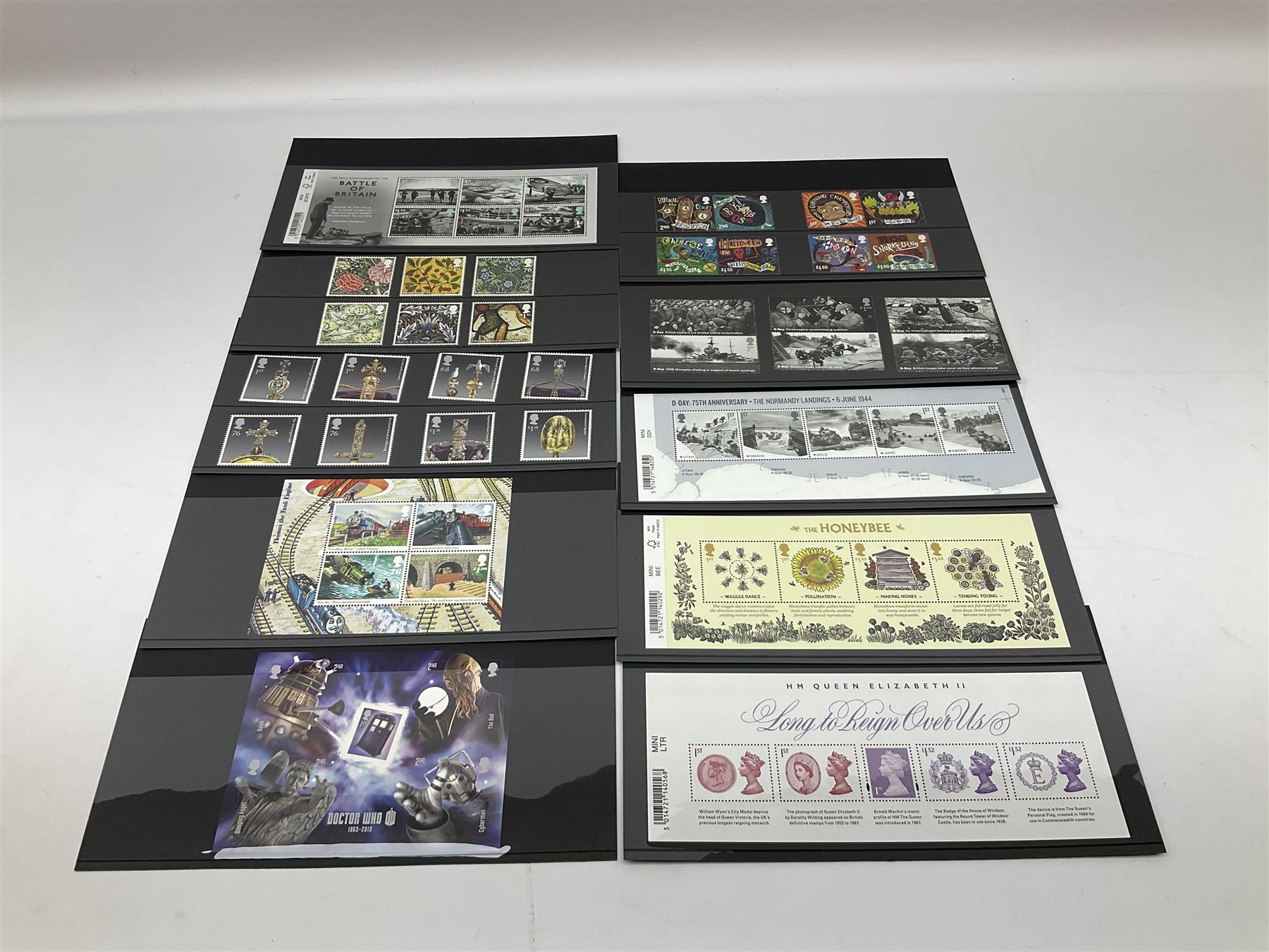 Queen Elizabeth II mint decimal stamps - Image 2 of 5