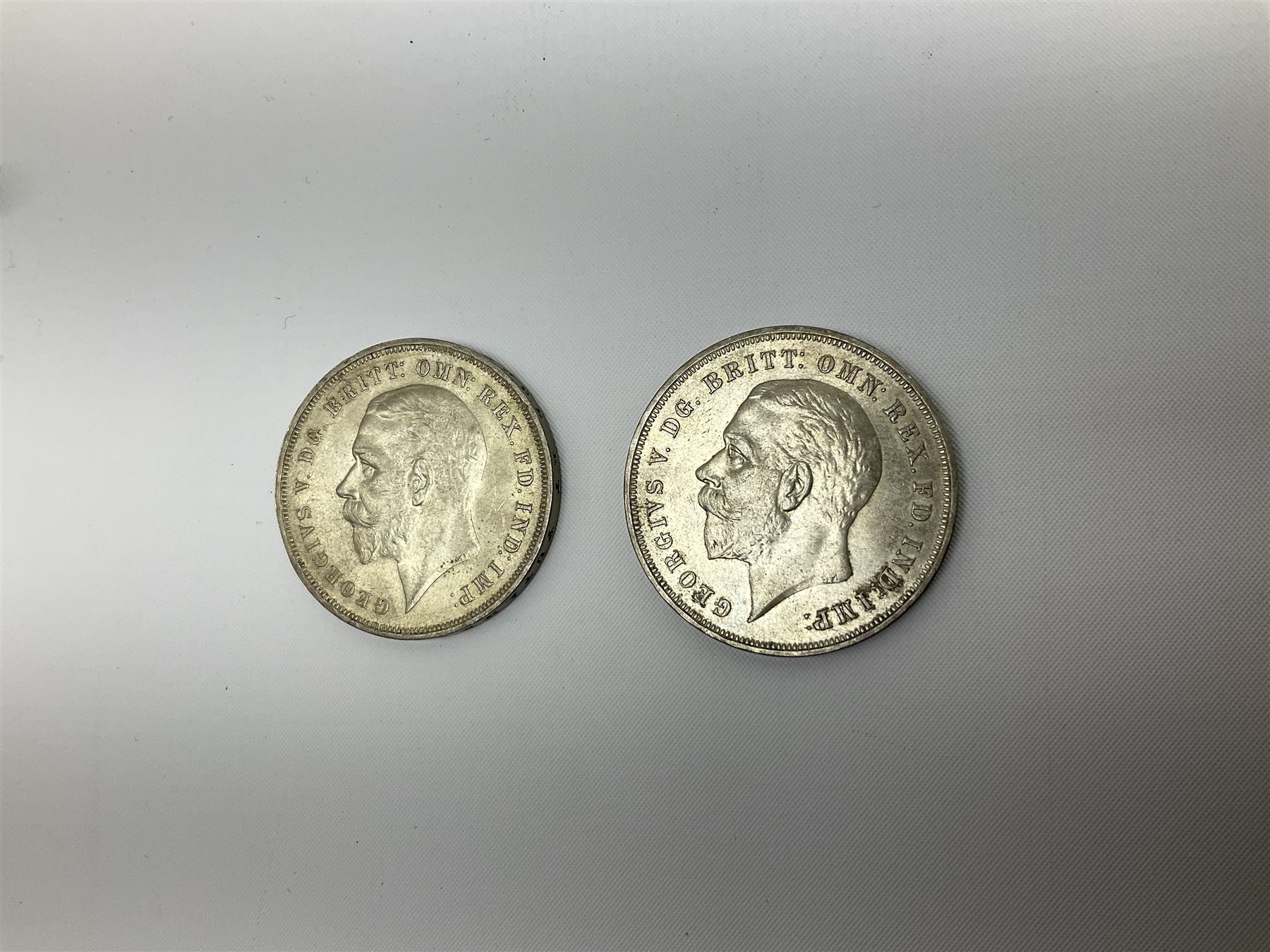 Two Great British King George V 1935 crown coins - Image 2 of 6