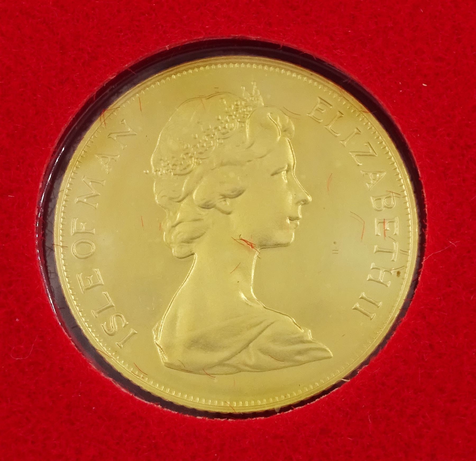 Queen Elizabeth II Isle of Man 1981 gold proof half sovereign coin - Image 2 of 3