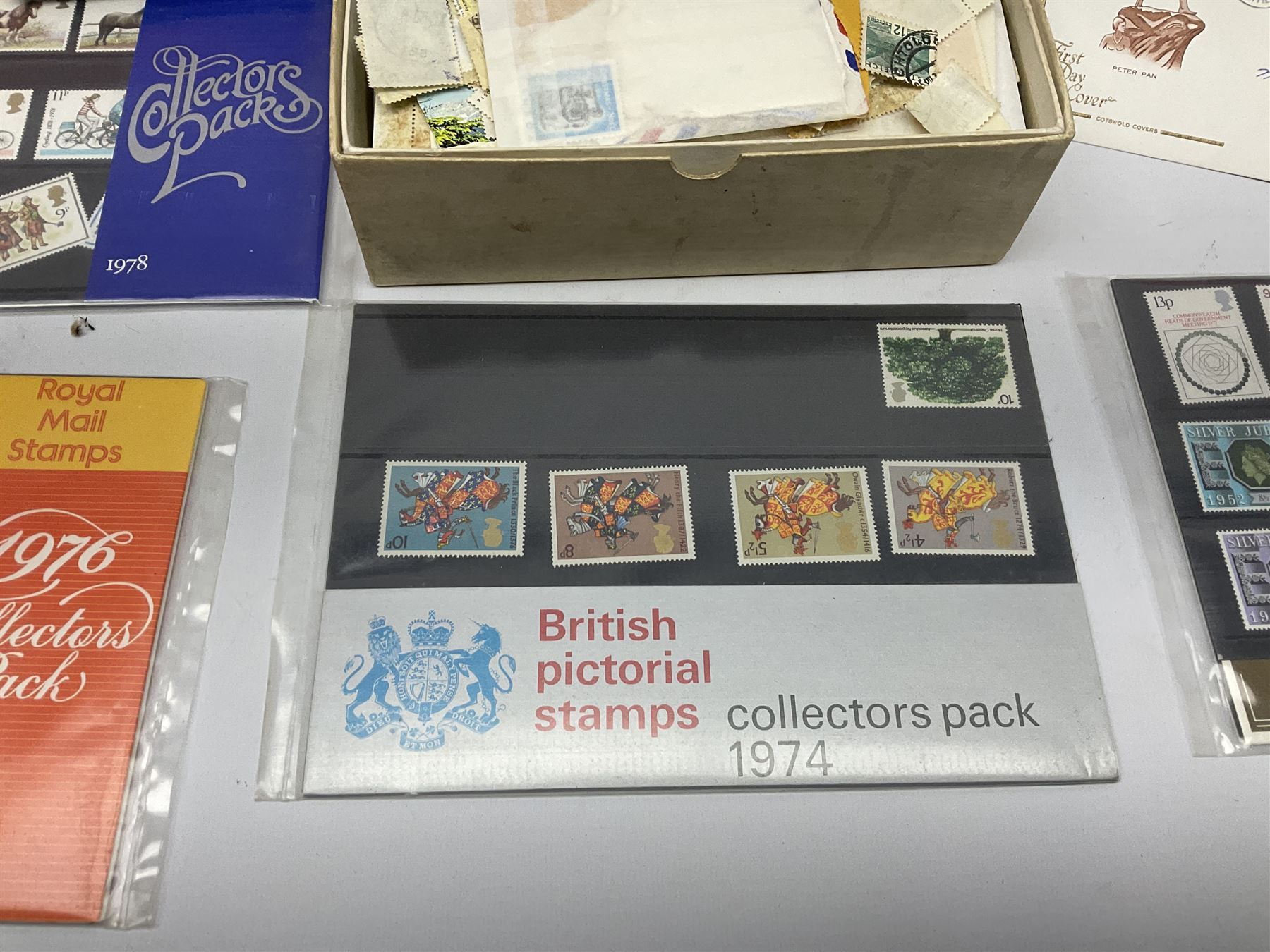 Mostly Great British stamps including 1970s and later first day covers - Image 3 of 9