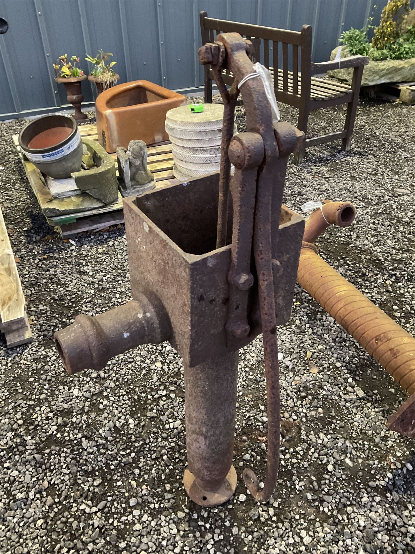 19th century cast iron water pump - THIS LOT IS TO BE COLLECTED BY APPOINTMENT FROM DUGGLEBY STORAGE - Image 3 of 3