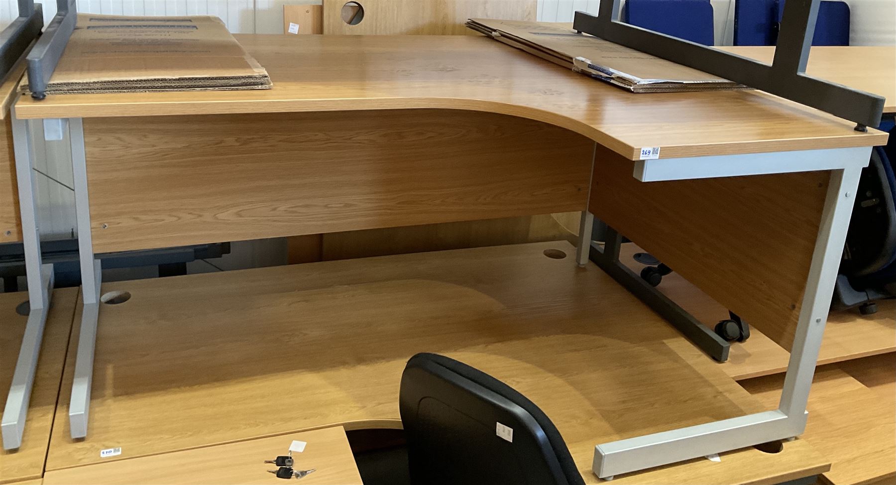 Two light oak L shaped office desks - Image 2 of 2