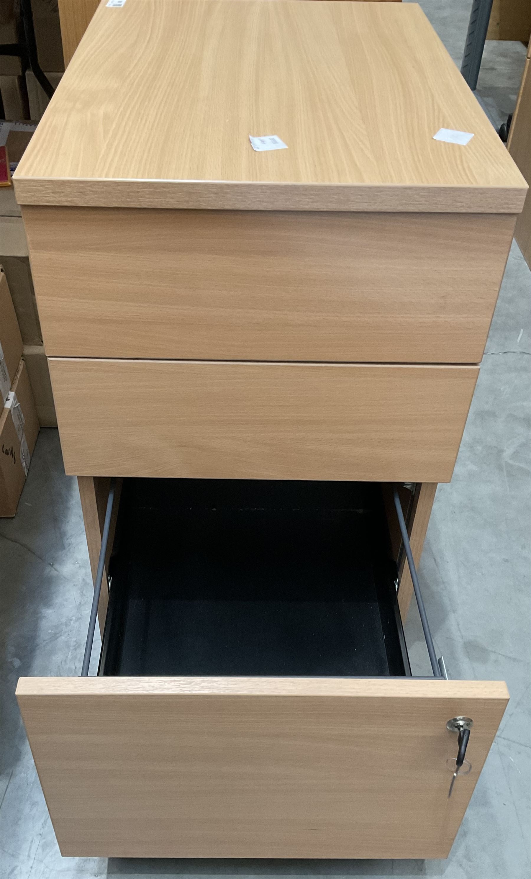 Light beech three drawer office pedestal - THIS LOT IS TO BE COLLECTED BY APPOINTMENT FROM DUGGLEBY - Image 2 of 2