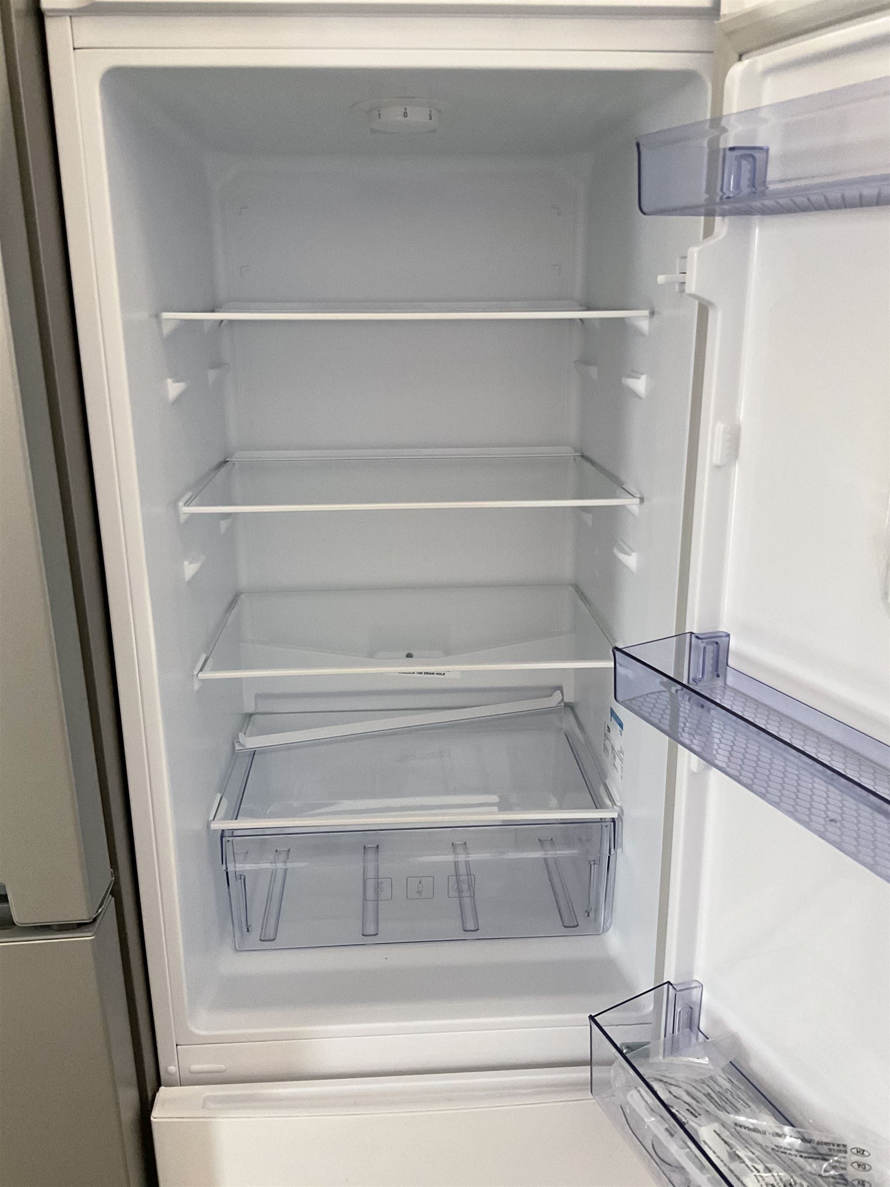 Beko CSG3571W fridge freezer - THIS LOT IS TO BE COLLECTED BY APPOINTMENT FROM DUGGLEBY STORAGE - Image 2 of 2
