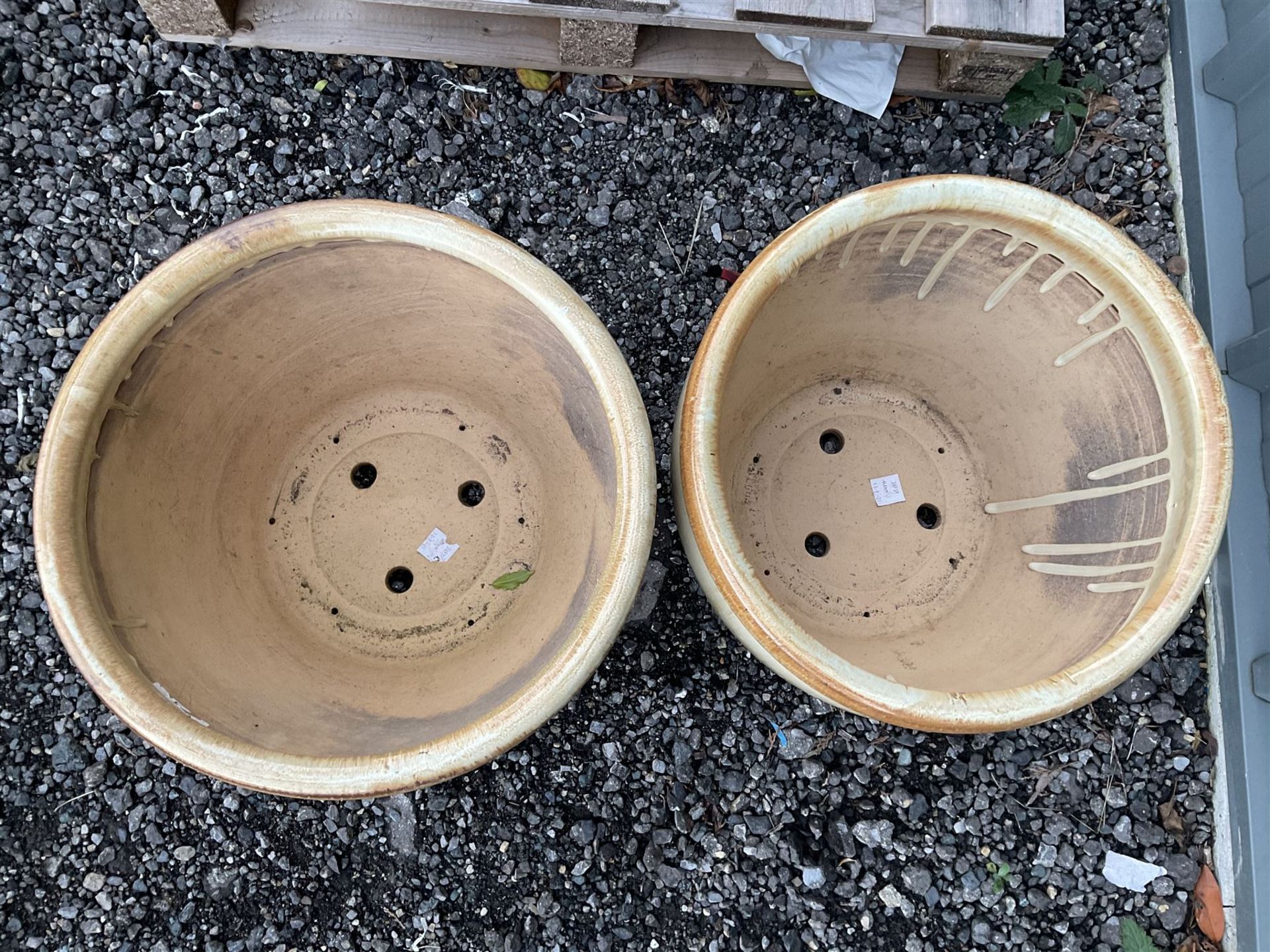 Pair of circular glazed garden planters - THIS LOT IS TO BE COLLECTED BY APPOINTMENT FROM DUGGLEBY S - Image 2 of 2
