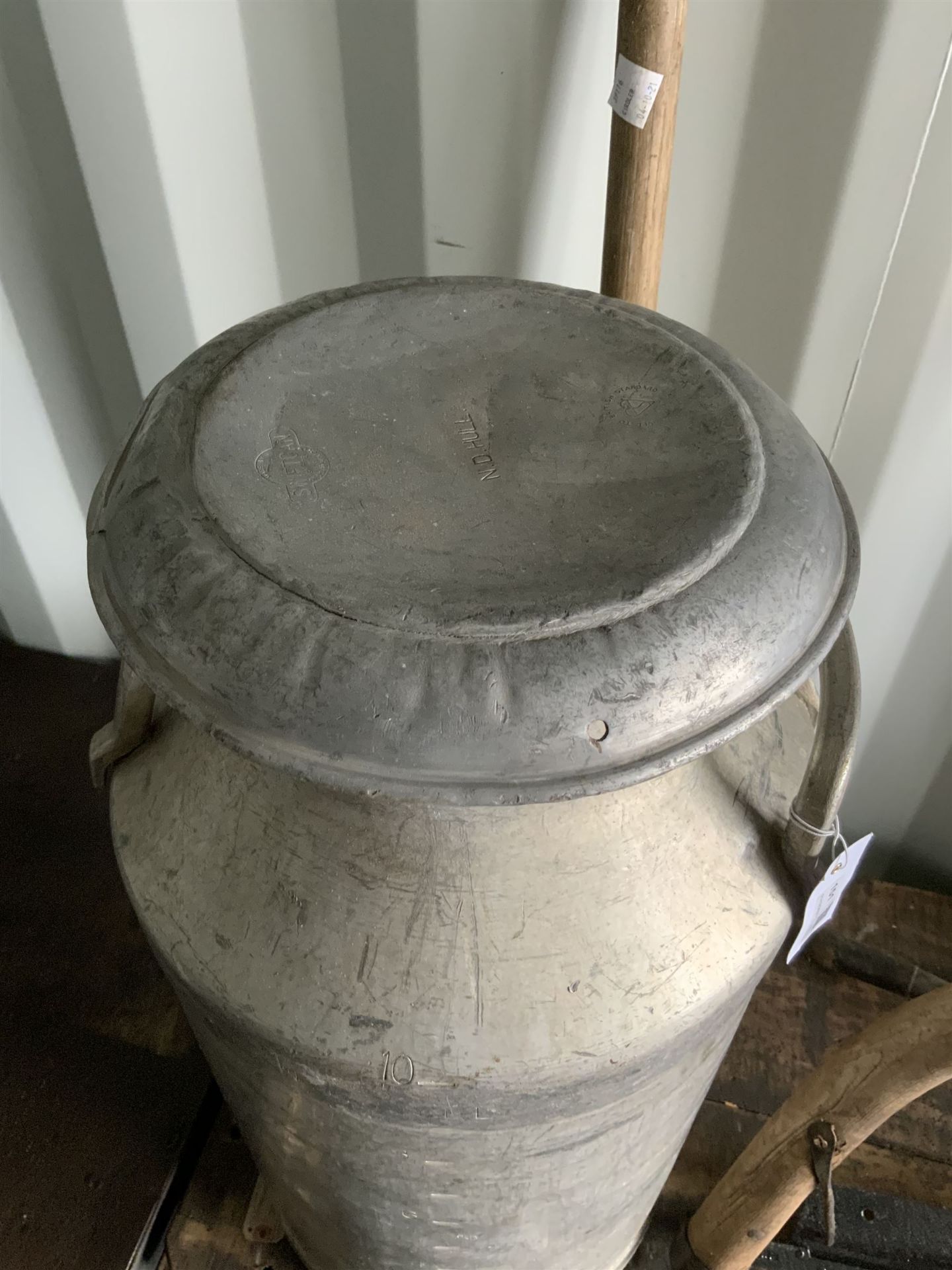 Aluminium milk churn - THIS LOT IS TO BE COLLECTED BY APPOINTMENT FROM DUGGLEBY STORAGE - Image 2 of 2