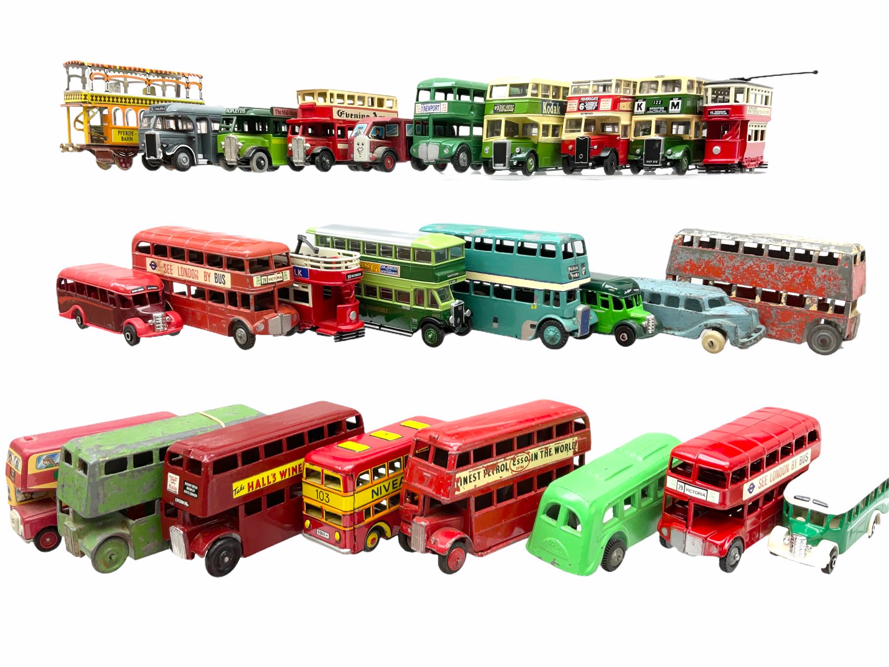 Various makers - thirty-two die-cast and tin-plate models of buses by EFE - Image 2 of 4
