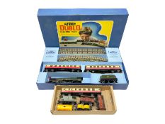 Hornby Dublo - three-rail EDP12 set with Duchess Class 4-6-2 locomotive 'Duchess of Montrose' No.462