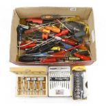 A quantity of modern screwdrivers etc G