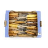 20 small chisels G+