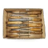 10 chisels and gouges G