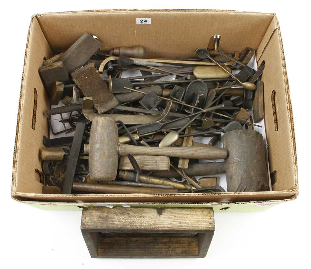 Quantity of sand moulder's tools G