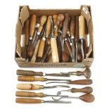 30 carving tools G