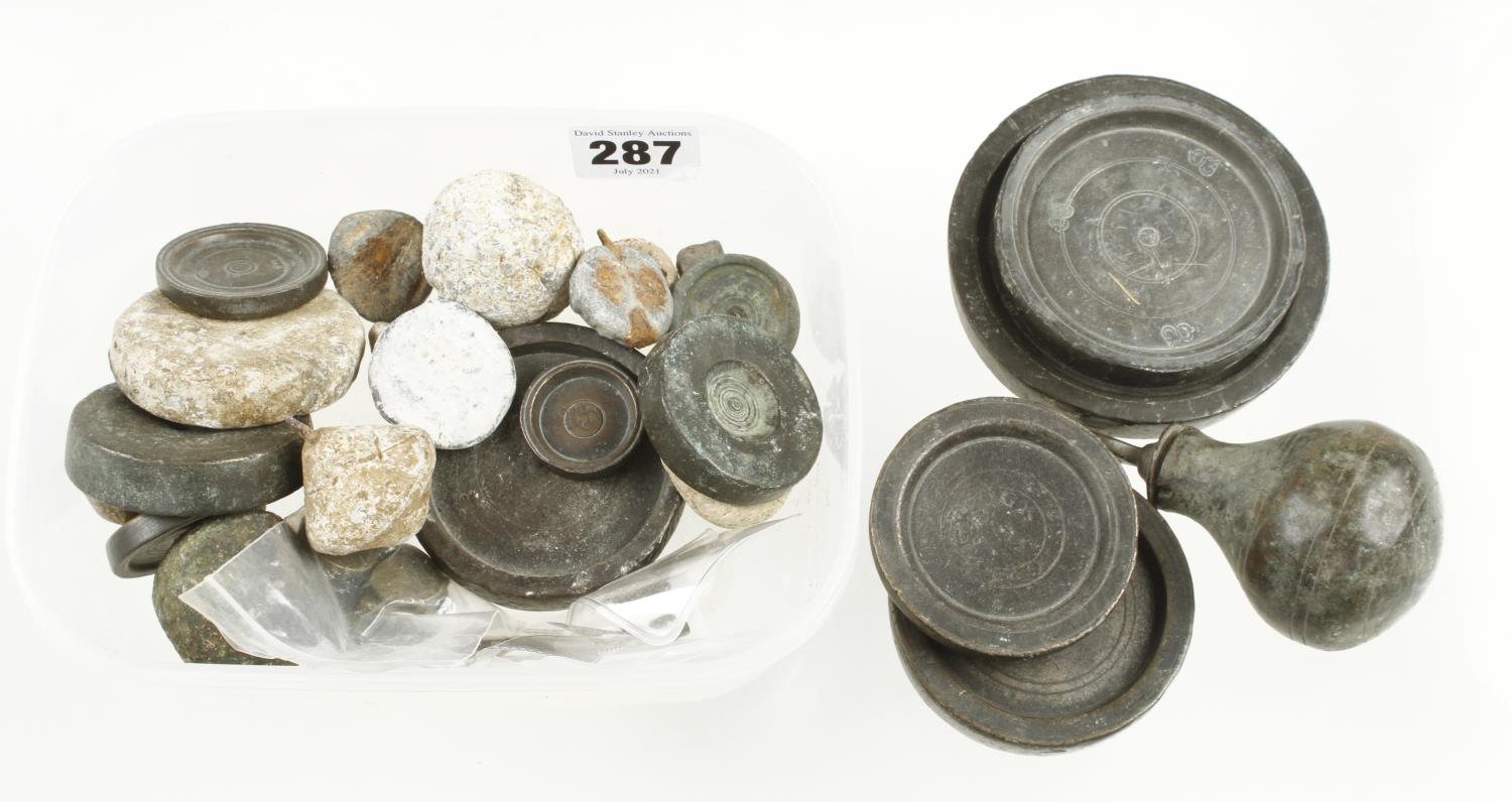 Various trade & other weights in bronze and lead inc. a Roman 1 lb bronze weight and two Stewart