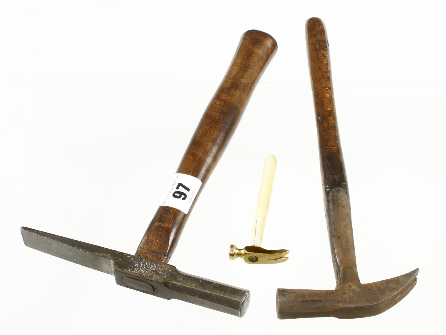 A cobbler's heel hammer, a strapped hammer and a miniature brass hammer with 4" ivory handle G - Image 2 of 2