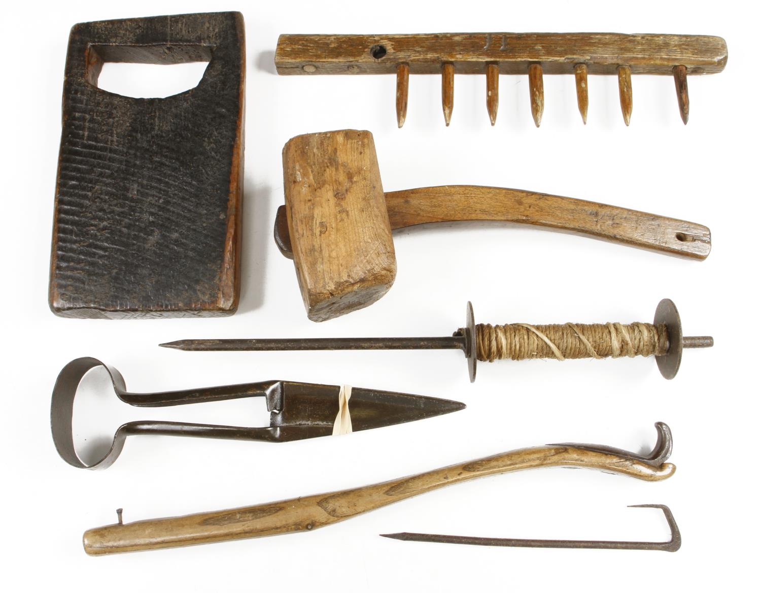 A thatcher's comb, spud board, shears, line bobbin, hook, mallet and sheaf carrier G